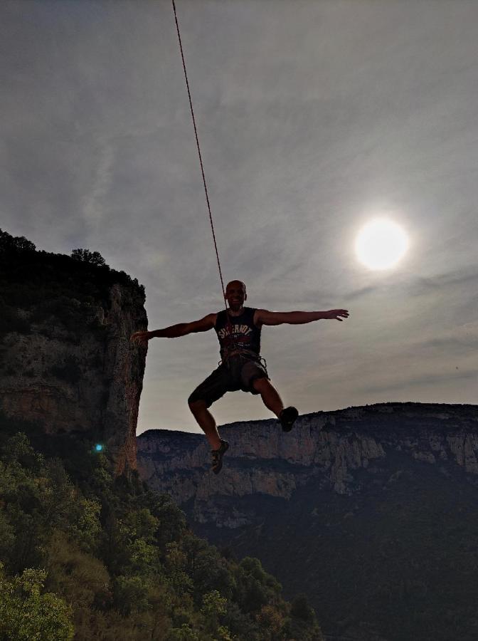 Cal Perico, Tourist And Climbing Apartament Camarasa エクステリア 写真