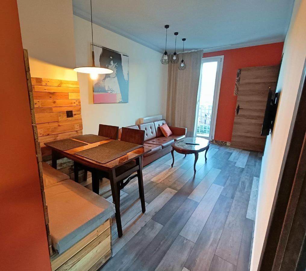 Cal Perico, Tourist And Climbing Apartament Camarasa エクステリア 写真